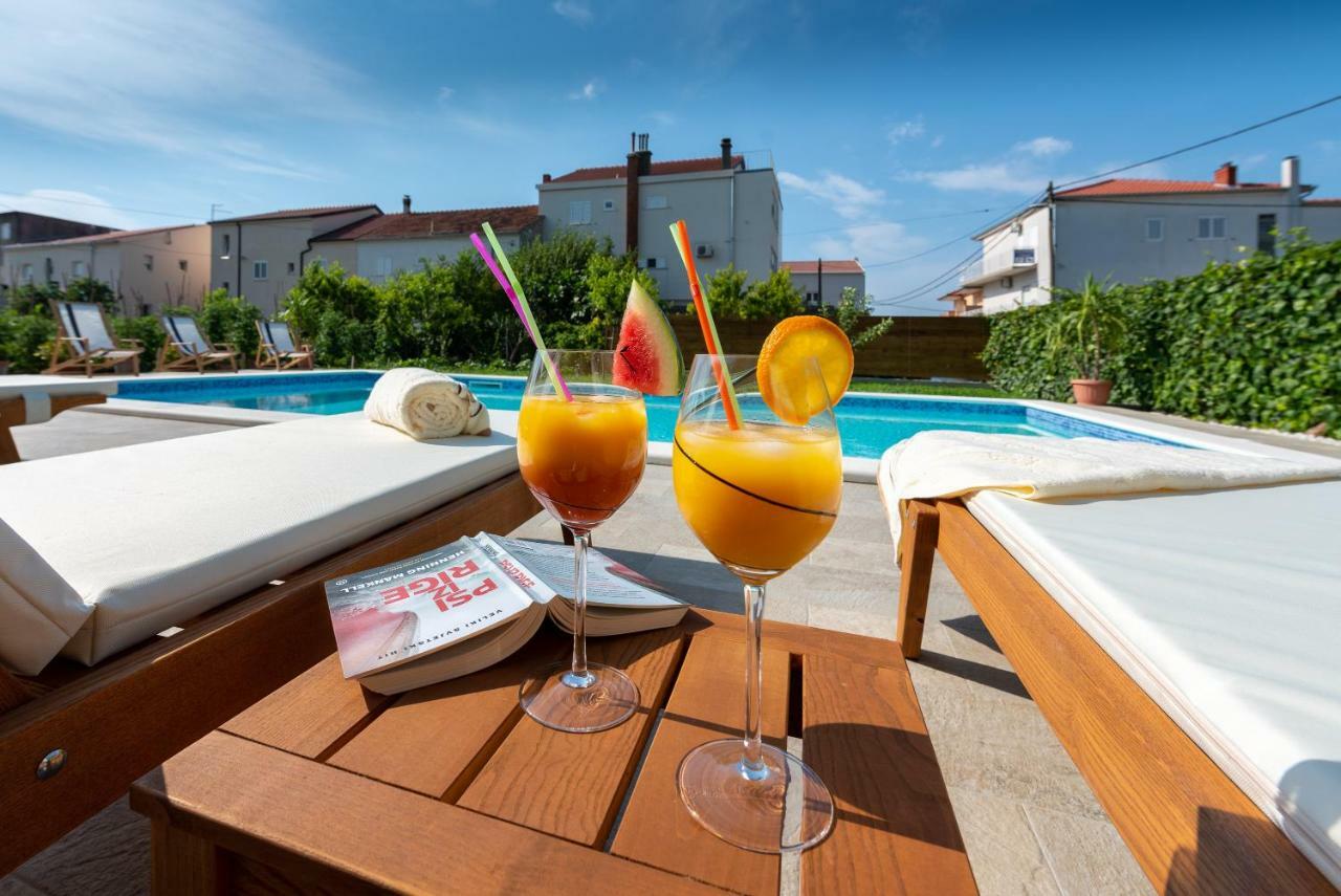 Villa Apartments Duje Kaštela Exterior foto