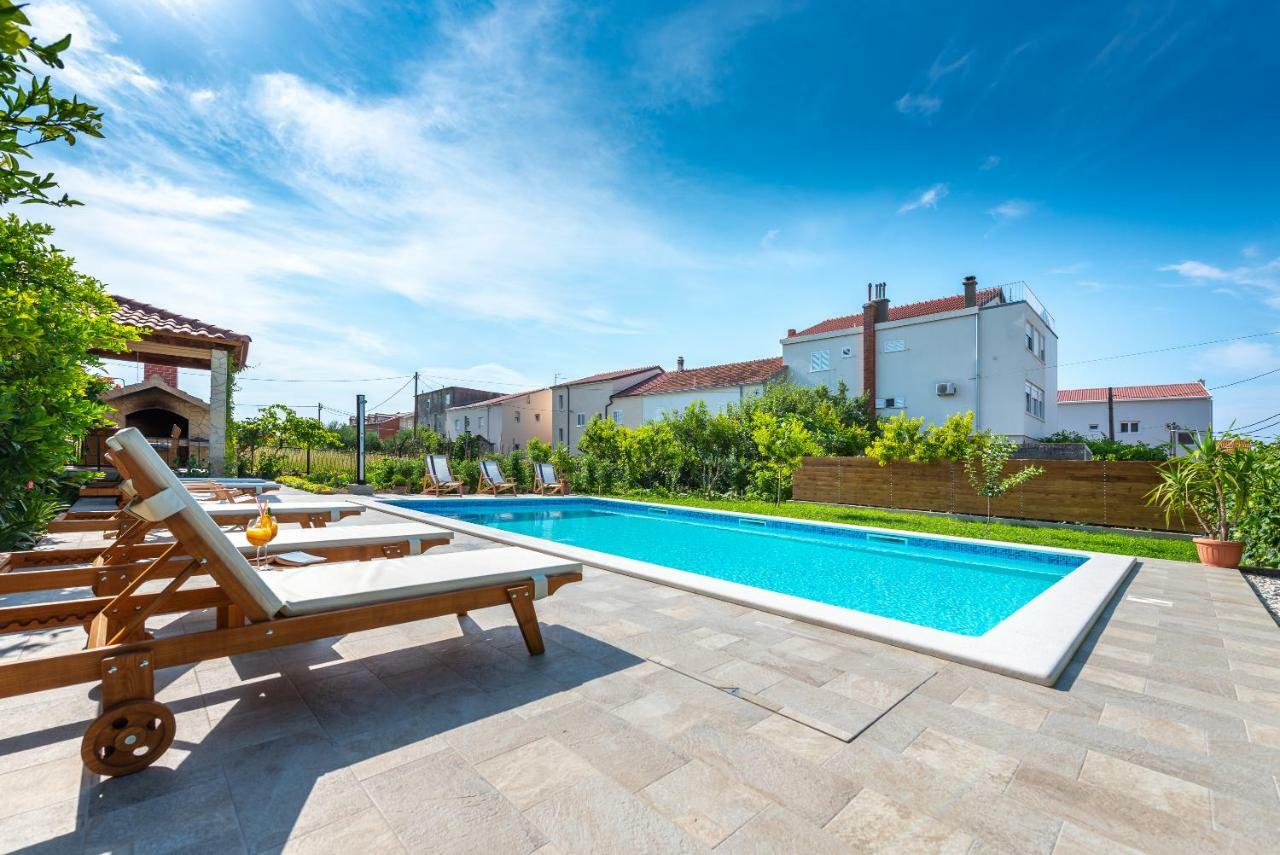 Villa Apartments Duje Kaštela Exterior foto