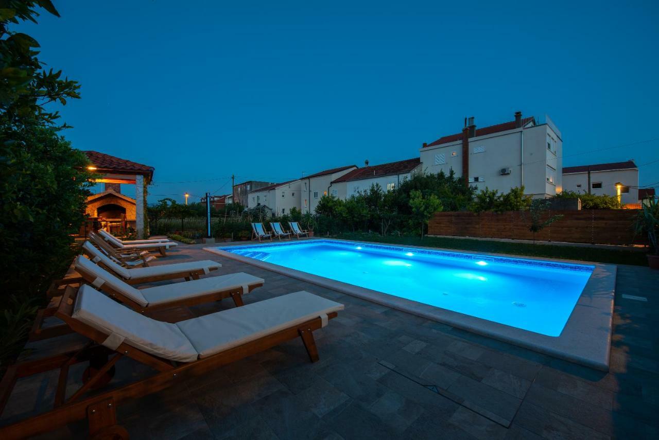 Villa Apartments Duje Kaštela Exterior foto
